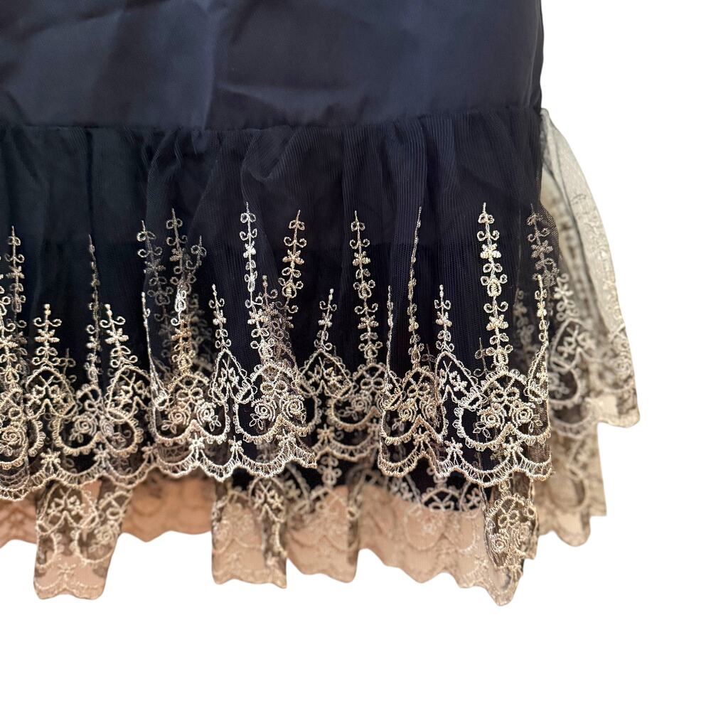 NEW Tuckernuck Pomander Place Black Lillith‎ Dress Maxi Lace Trim Medium $228 - Picture 4 of 5